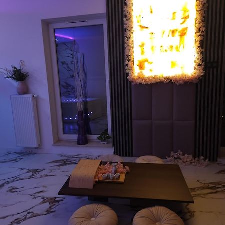 New In Gdansk! Red Room In The Heart Of Gdansk - Bdsm - With A Luxury Jacuzzi And Access To A Sauna Exteriér fotografie